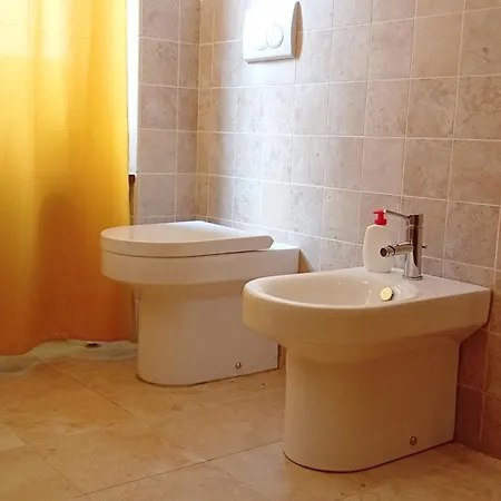 Blau Cravellet Apartment